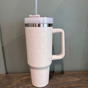 Altar’d State Kait Cup - 40oz